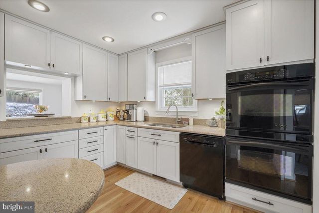 4015 HIRST DR, Annandale, VA 22003