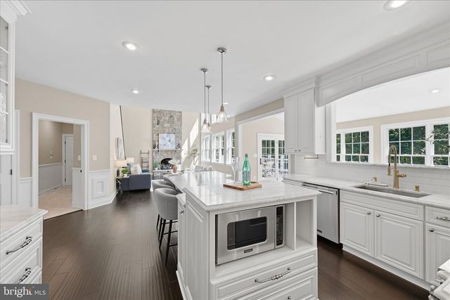 20102 DESERT FOREST DR, Ashburn, VA 20147