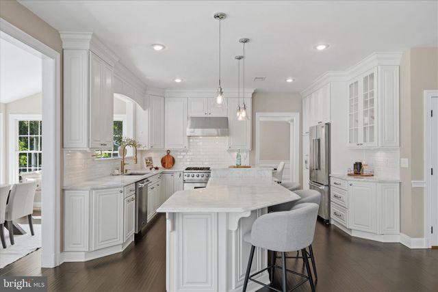 20102 DESERT FOREST DR, Ashburn, VA 20147