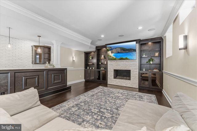 20102 DESERT FOREST DR, Ashburn, VA 20147