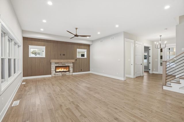 9673 Corydalis Avenue, St. John, IN 46373