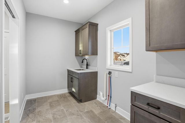 9673 Corydalis Avenue, St. John, IN 46373