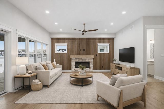 9673 Corydalis Avenue, St. John, IN 46373