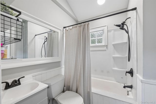 12 Long Street, Lake Grove, NY 11755