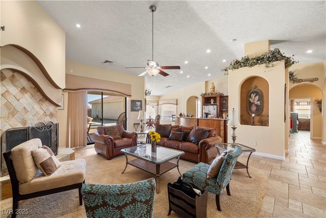 2181 East Winery Road, Pahrump, NV 89048