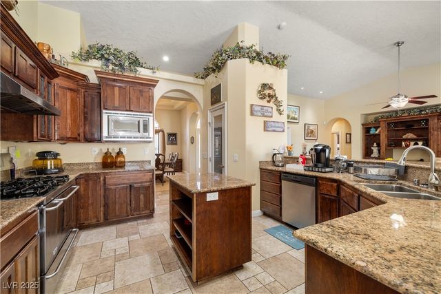 2181 East Winery Road, Pahrump, NV 89048