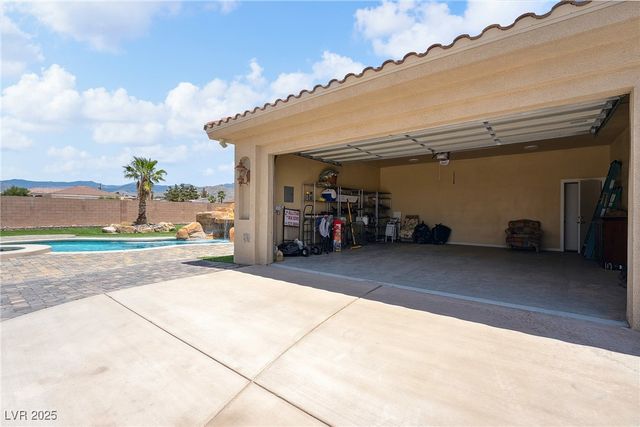 2181 East Winery Road, Pahrump, NV 89048