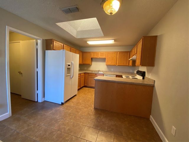 318 Alpine Drive, Weatherford, TX 76086