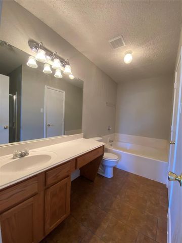 318 Alpine Drive, Weatherford, TX 76086