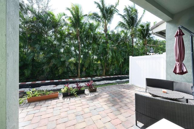 1932 Juno Landing Lane, North Palm Beach, FL 33408