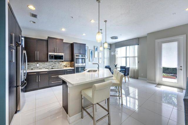 1932 Juno Landing Lane, North Palm Beach, FL 33408