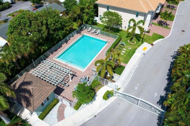 1932 Juno Landing Lane, North Palm Beach, FL 33408