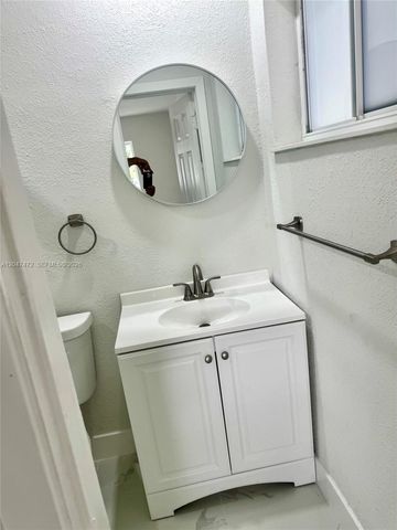2150 N 66th Avenue, Hollywood, FL 33024