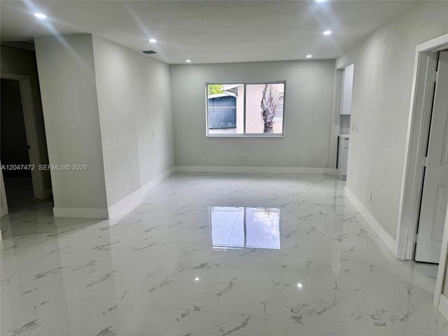 2150 N 66th Avenue, Hollywood, FL 33024
