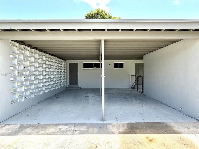2150 N 66th Avenue, Hollywood, FL 33024