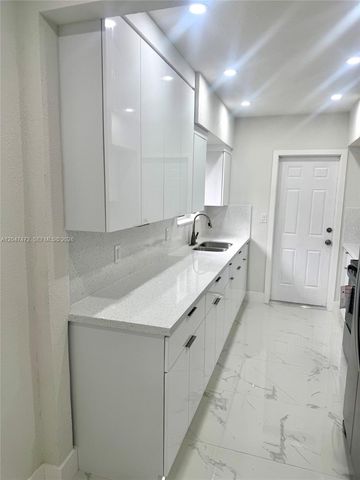 2150 N 66th Avenue, Hollywood, FL 33024