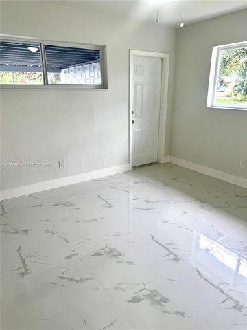 2150 N 66th Avenue, Hollywood, FL 33024