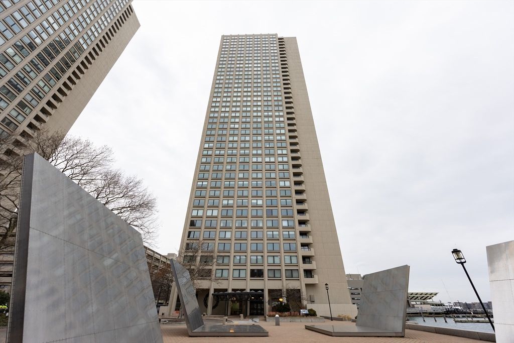 85 E India Row 35E, Boston, MA 02110