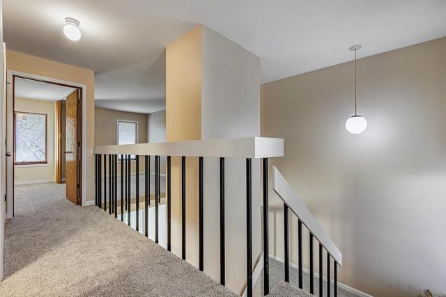 3380 East AVENUE S, La Crosse, WI 54601