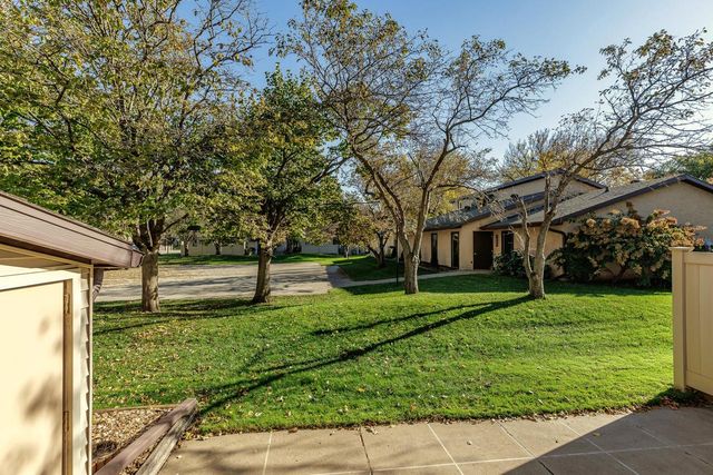 3380 East AVENUE S, La Crosse, WI 54601