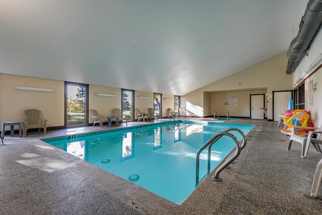 3380 East AVENUE S, La Crosse, WI 54601