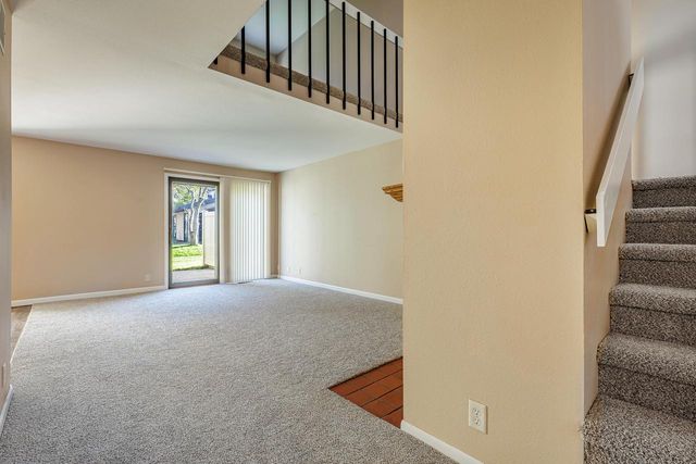 3380 East AVENUE S, La Crosse, WI 54601