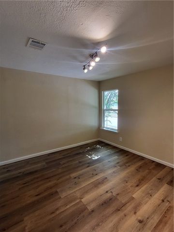 1650 Green Grove Dr, Corpus Christi, TX 78415