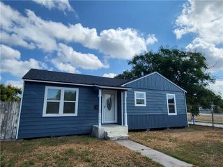1650 Green Grove Dr, Corpus Christi, TX 78415