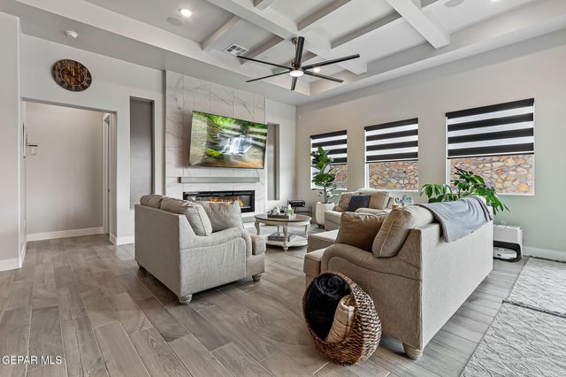 312 Gold Valley, Horizon City, TX 79928