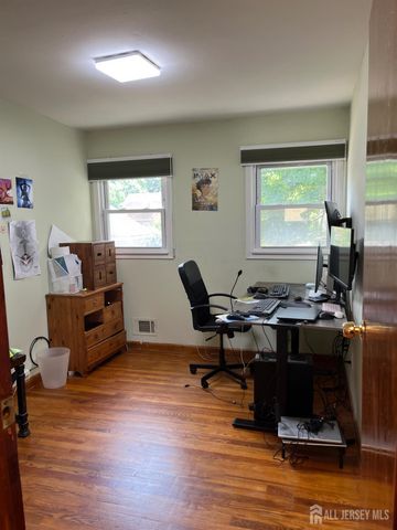10 Travers Avenue, Edison, NJ 08817