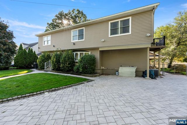 240 Palsa Avenue, Elmwood Park, NJ 07407