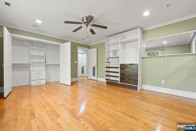 240 Palsa Avenue, Elmwood Park, NJ 07407