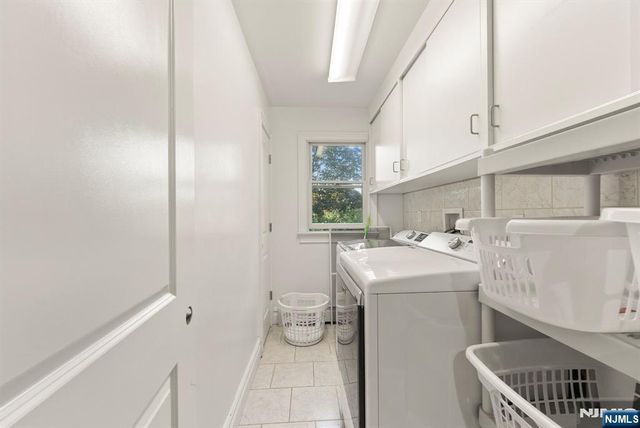 240 Palsa Avenue, Elmwood Park, NJ 07407