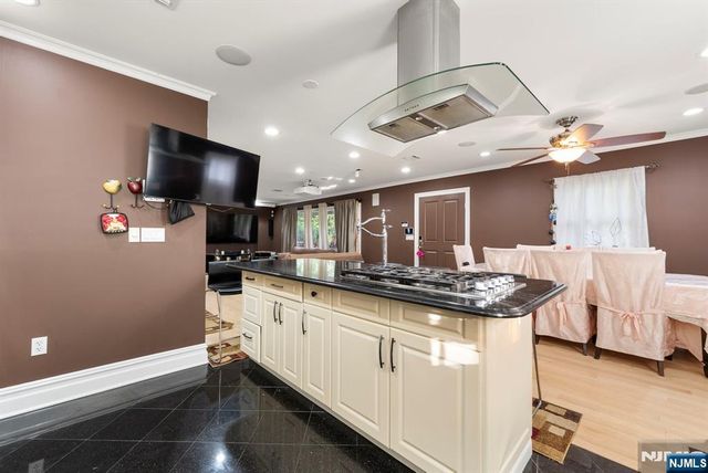240 Palsa Avenue, Elmwood Park, NJ 07407