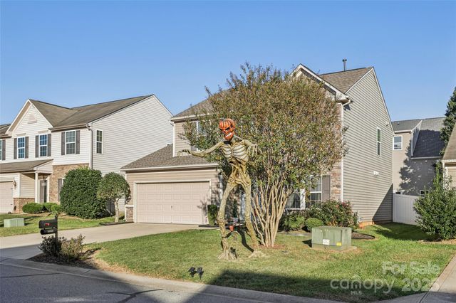 10900 Tailwater Street, Davidson, NC 28036