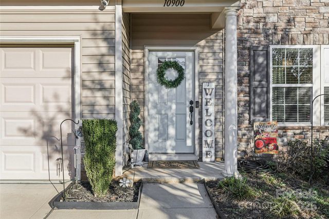 10900 Tailwater Street, Davidson, NC 28036