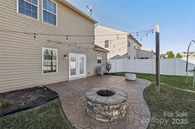 10900 Tailwater Street, Davidson, NC 28036