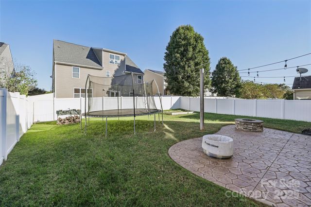 10900 Tailwater Street, Davidson, NC 28036