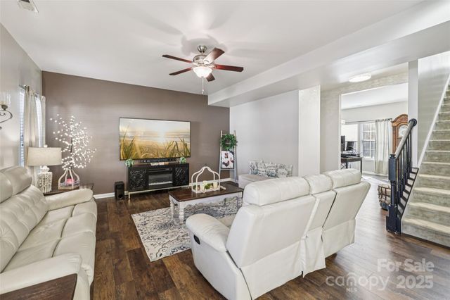 10900 Tailwater Street, Davidson, NC 28036