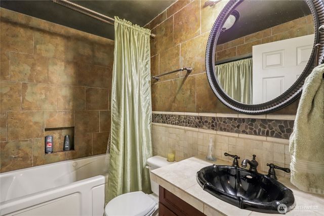 13262 NW Holly Road, Bremerton, WA 98312