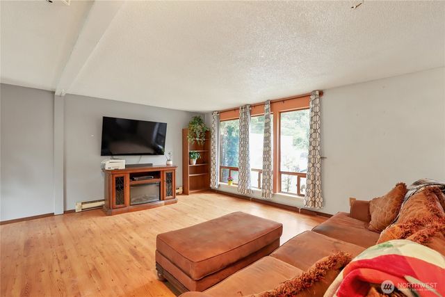 13262 NW Holly Road, Bremerton, WA 98312