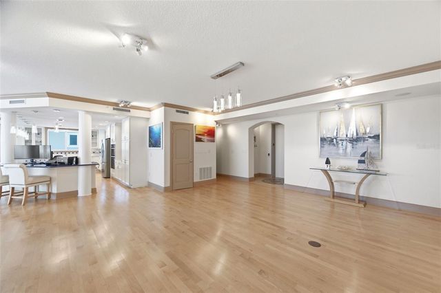 19130 GULF BOULEVARD V4, Indian Rocks Beach, FL 33785
