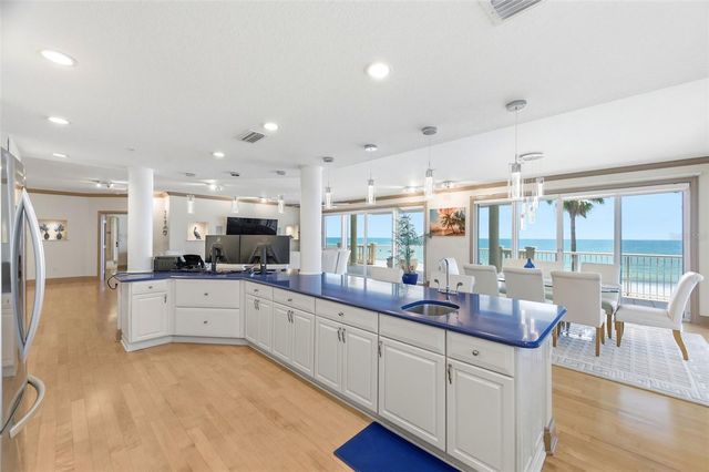 19130 GULF BOULEVARD V4, Indian Rocks Beach, FL 33785