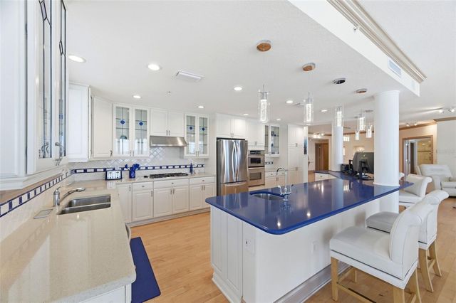 19130 GULF BOULEVARD V4, Indian Rocks Beach, FL 33785