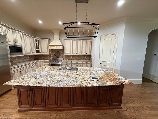27 Carlson Terrace, Greensboro, NC 27410
