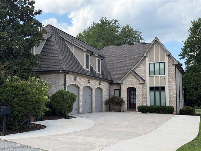 27 Carlson Terrace, Greensboro, NC 27410