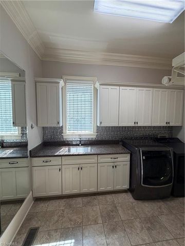 27 Carlson Terrace, Greensboro, NC 27410