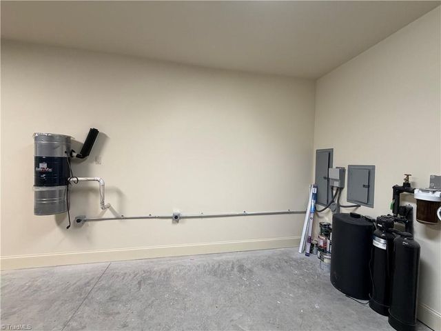 27 Carlson Terrace, Greensboro, NC 27410