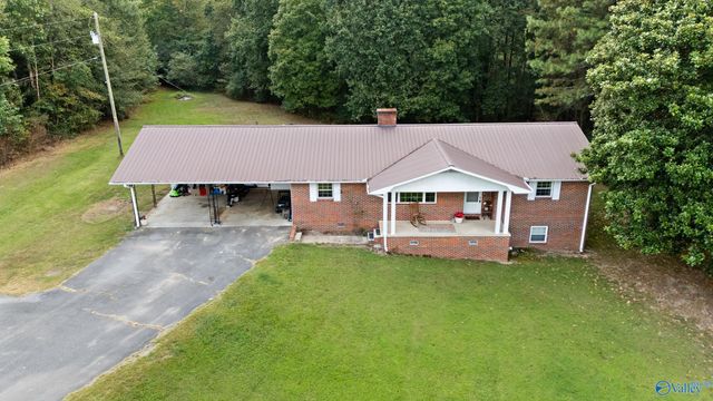 102 Baker Drive, Crossville, AL 35962