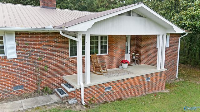 102 Baker Drive, Crossville, AL 35962